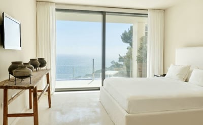 Luxury Villa Photo #23