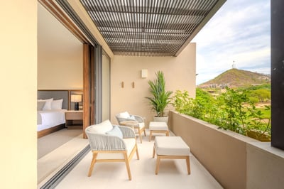 Luxury Villa Photo #6