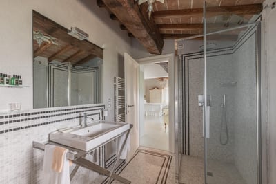 Luxury Villa Photo #35