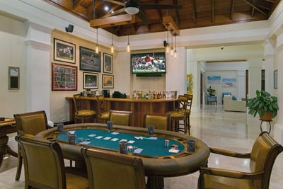 Luxury Villa Photo #14