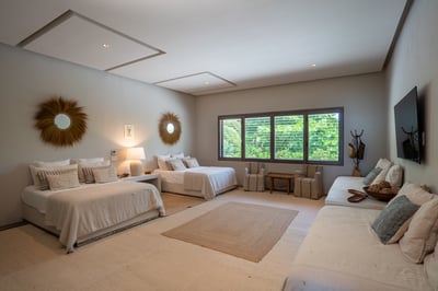Luxury Villa Photo #71