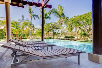 Luxury Villa Photo #4