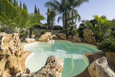 Luxury Villa Photo #7