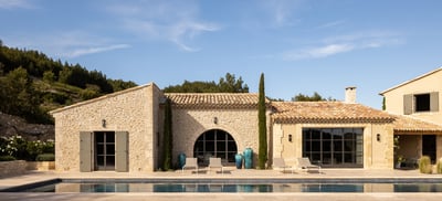 Luxury Villa Photo #3