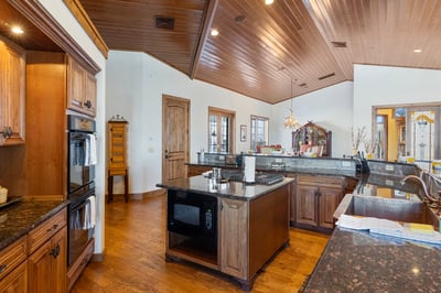 Apex Lodge South Side Kitchen