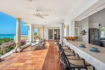 Luxury Villa Photo #15