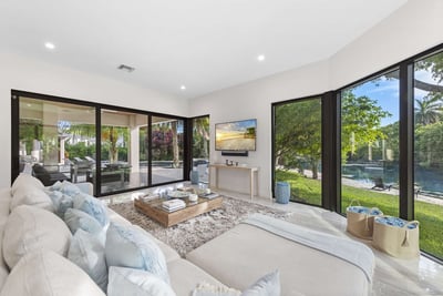 Luxury Villa Photo #27