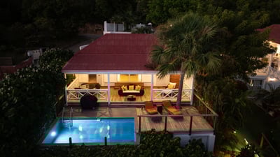 Luxury Villa Photo #3
