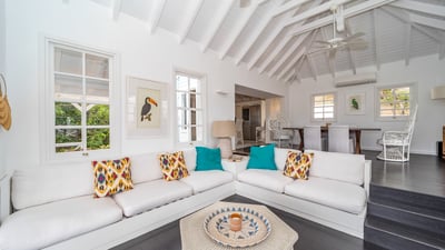 Living Area: Air conditioning, HD-TV, Dish Network, Apple TV, DVD player. Access to the covered terr