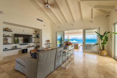 Luxury Villa Photo #45
