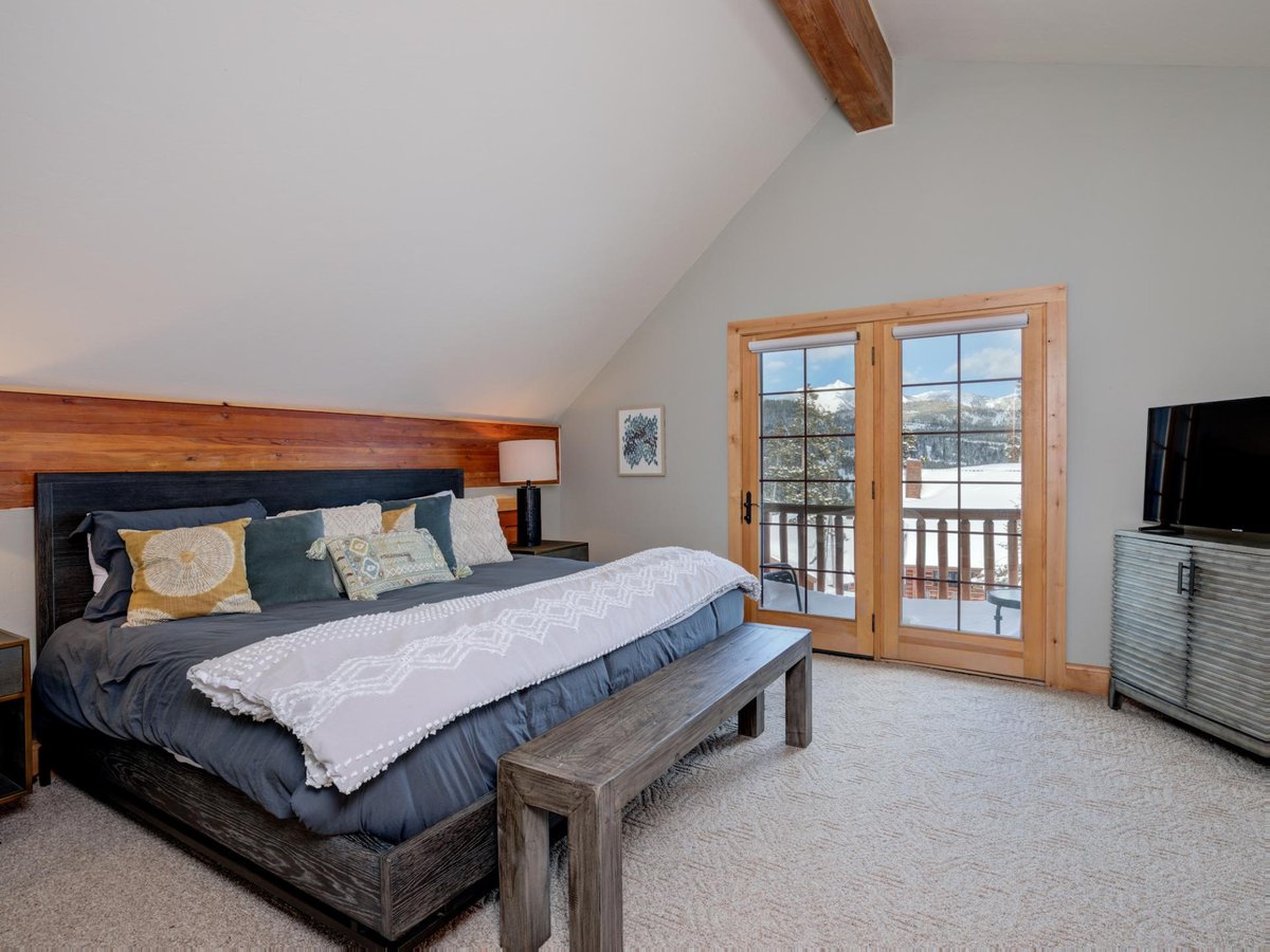 Powder Ridge Cabin | 6 Rose Bud