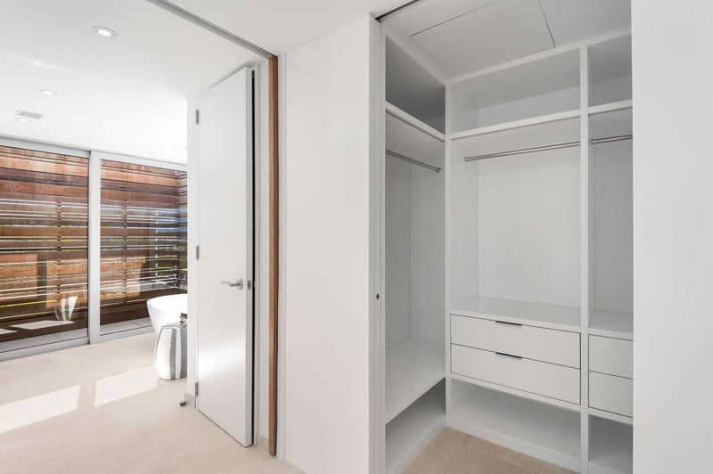 Beach Enclave Grace Bay 6 BDM Premium Ocean View Villa