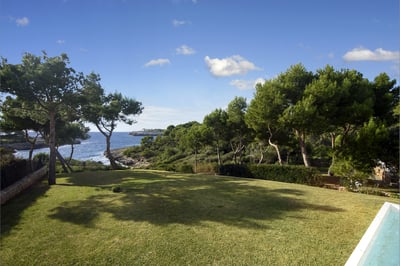 Luxury Villa Photo #10