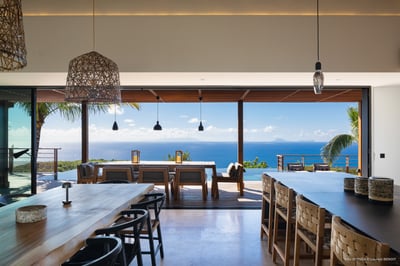 Kitchen & Dining Area
