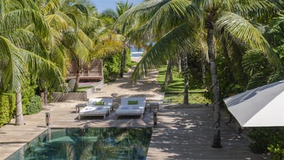 Luxury Villa Photo #8