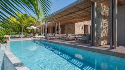 Luxury Villa Photo #21