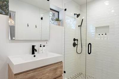 Guest bedroom 6 en suite