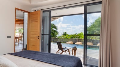 Luxury Villa Photo #42