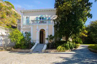 Luxury Villa Photo #4