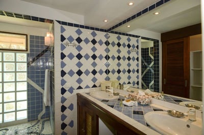 Luxury Villa Photo #19
