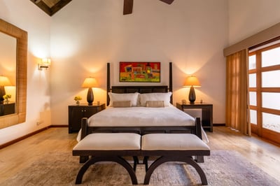 Luxury Villa Photo #41