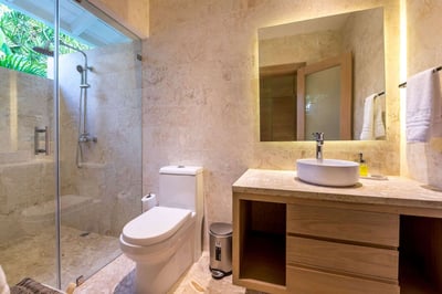 Luxury Villa Photo #16
