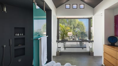 Luxury Villa Photo #59
