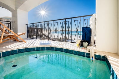 Luxury Villa Photo #32