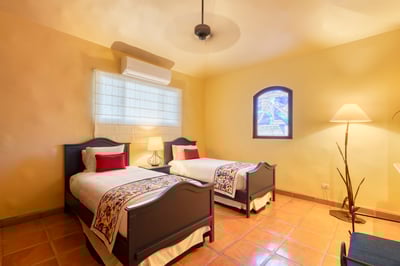 Luxury Villa Photo #44