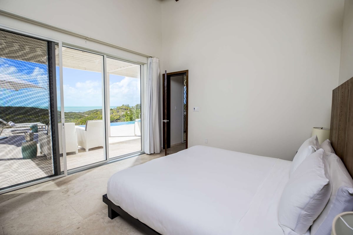Three Bedroom Skyridge Villa villa rental - 8
