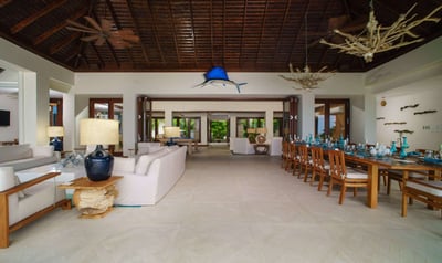 Luxury Villa Photo #10