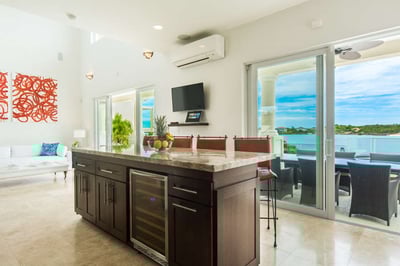 Luxury Villa Photo #14