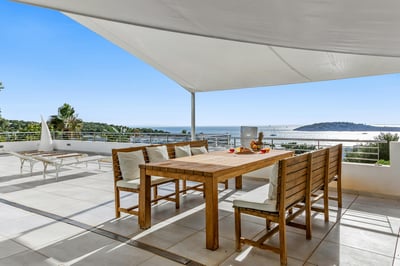 Luxury Villa Photo #7