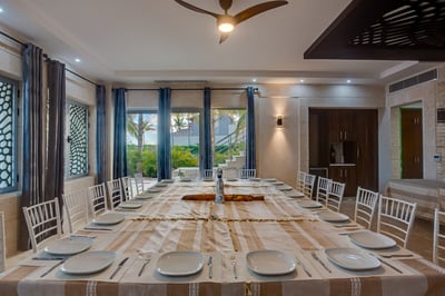 Luxury Villa Photo #30