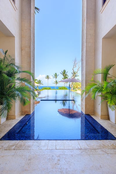 Luxury Villa Photo #24