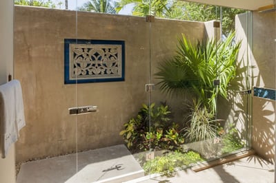 Luxury Villa Photo #22