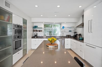 Luxury Villa Photo #35