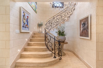 Luxury Villa Photo #45