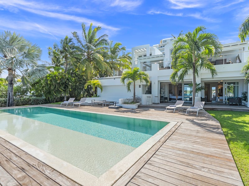 Abracadabra Estate