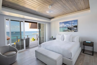 Luxury Villa Photo #5