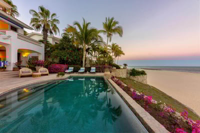 Luxury Villa Photo #3