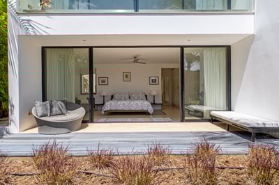 Luxury Villa Photo #18