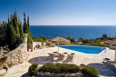 Luxury Villa Photo #3