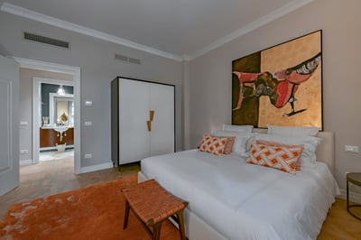 Luxury Villa Photo #14