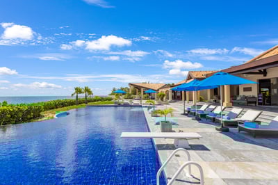 Luxury Villa Photo #4