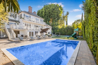 Luxury Villa Photo #3