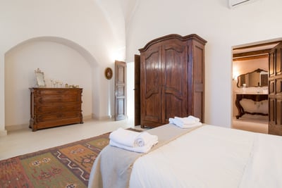 Luxury Villa Photo #65
