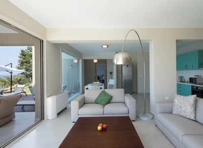 Luxury Villa Photo #10