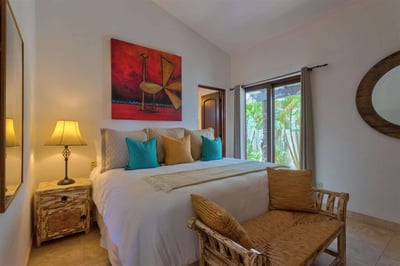 Luxury Villa Photo #27