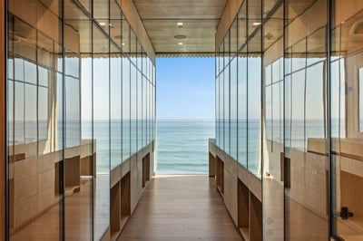 Luxury Villa Photo #39